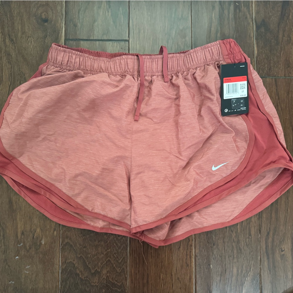 NWT Women's Nike running shorts size large